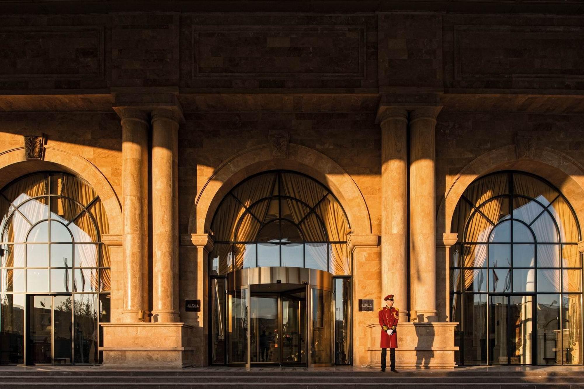 Rixos Khadisha Shymkent Hotel Exterior photo Entrance of the hotel