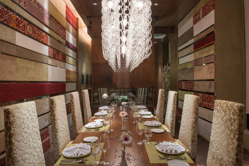 Rixos Khadisha Shymkent Hotel Exterior photo Private dining room at the restaurant
